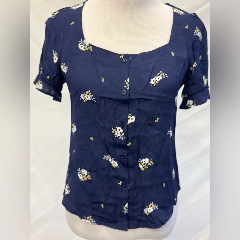 Anthropologie Women's Size M Navy Blue Floral Puff Sleeve Shirt From Elodie NWT